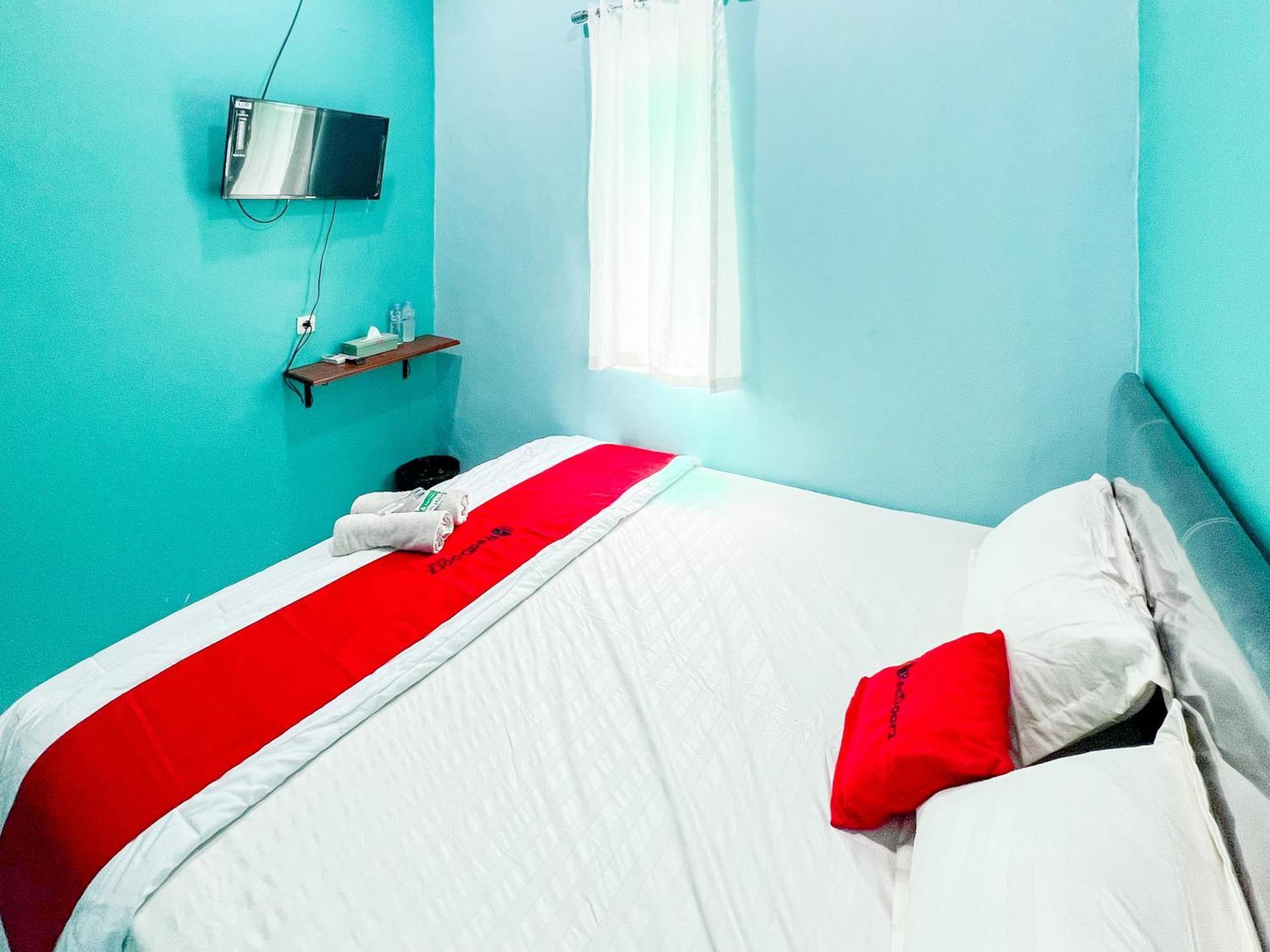 Reddoorz Near Sunrise Mall Mojokerto Екстериор снимка