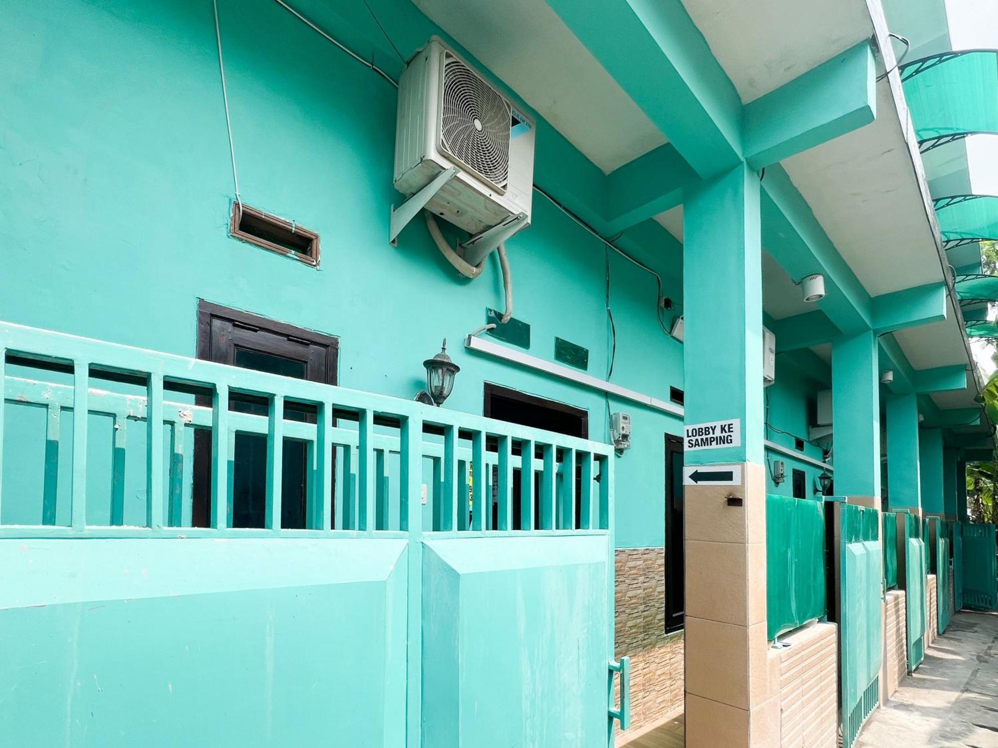 Reddoorz Near Sunrise Mall Mojokerto Екстериор снимка